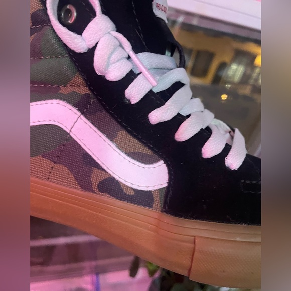 Vans Shoes - 5.5 Vans boys 5.5, women’s 7